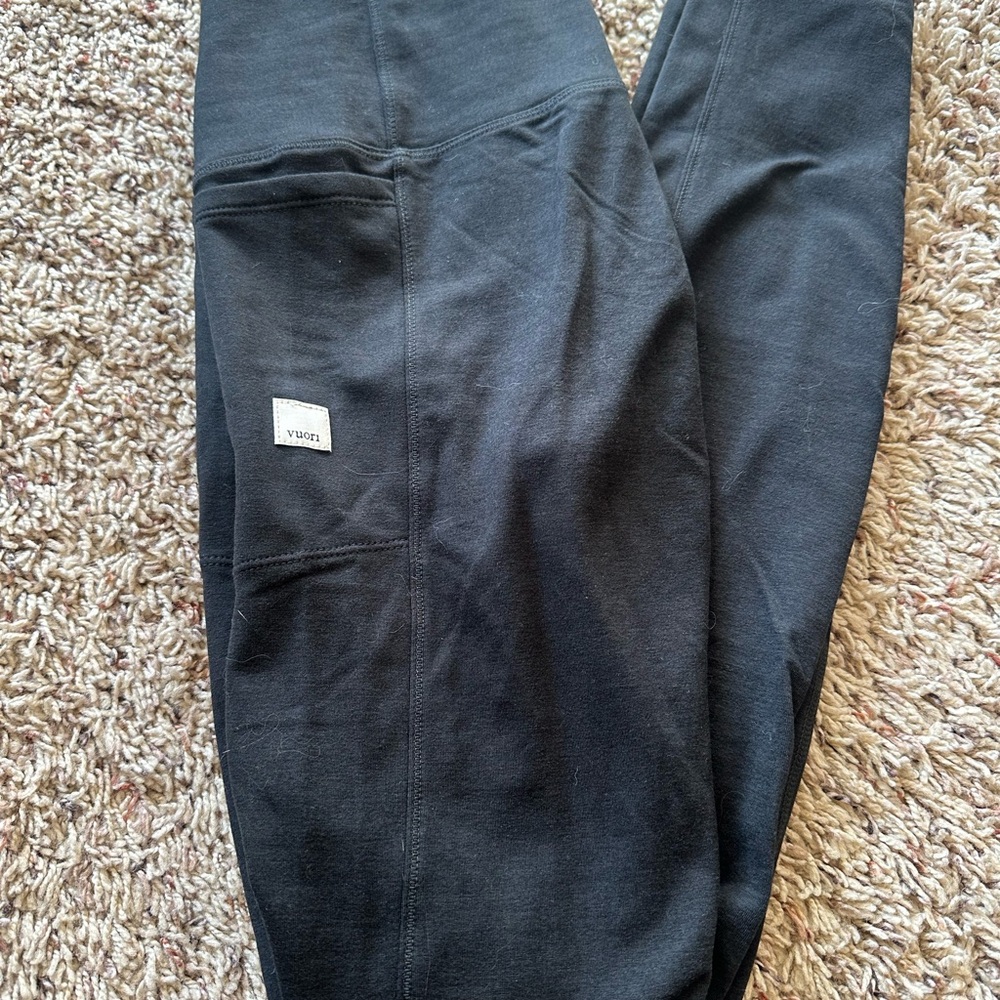 Vuori Women’s Super Soft Zip Front Legging Dark Gray Charcoal Xs